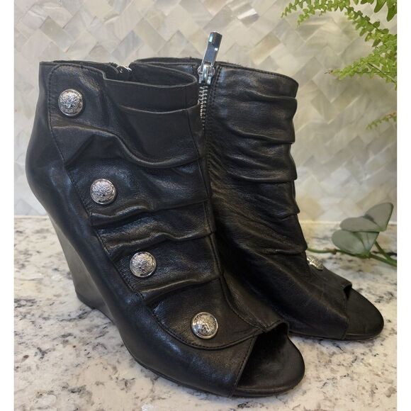 Black  Vince Camuto 7B Leather‎ Ankle Booties With Wedge Heel & Zippers - Picture 1 of 15